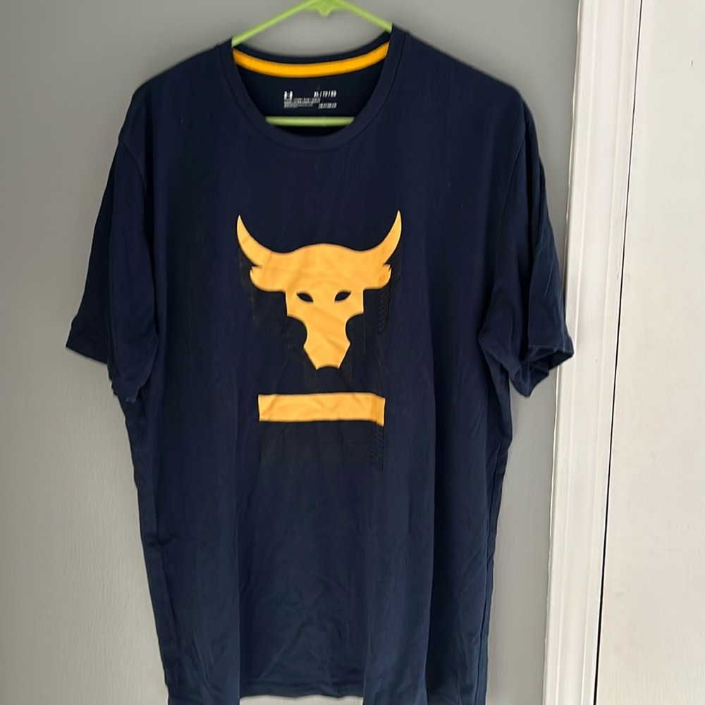 Men’s t-shirt